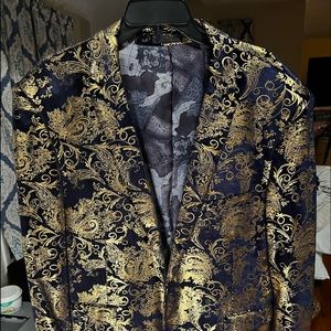 Nice blazer only worn once like  new